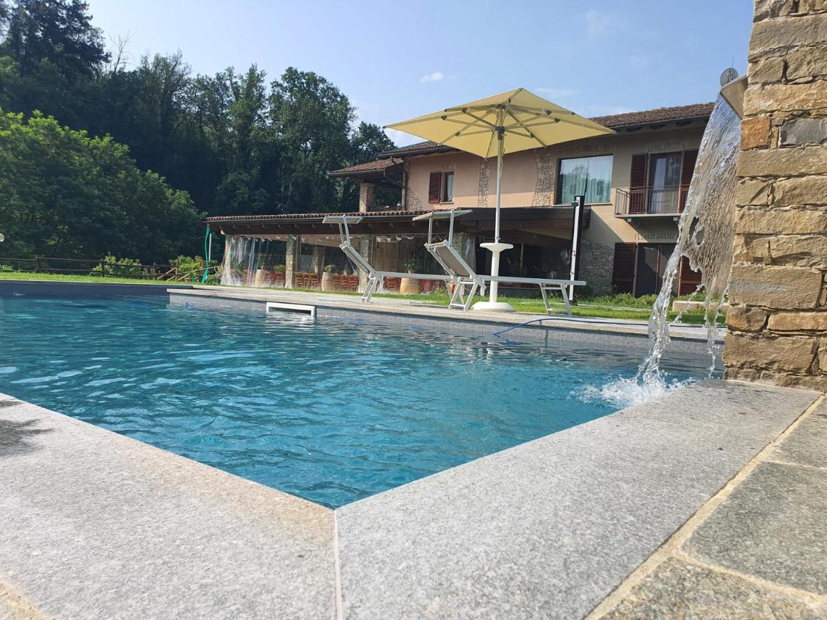 סנטו סטפאנו בלבו Agriturismo Cascina L'Arche מראה חיצוני תמונה