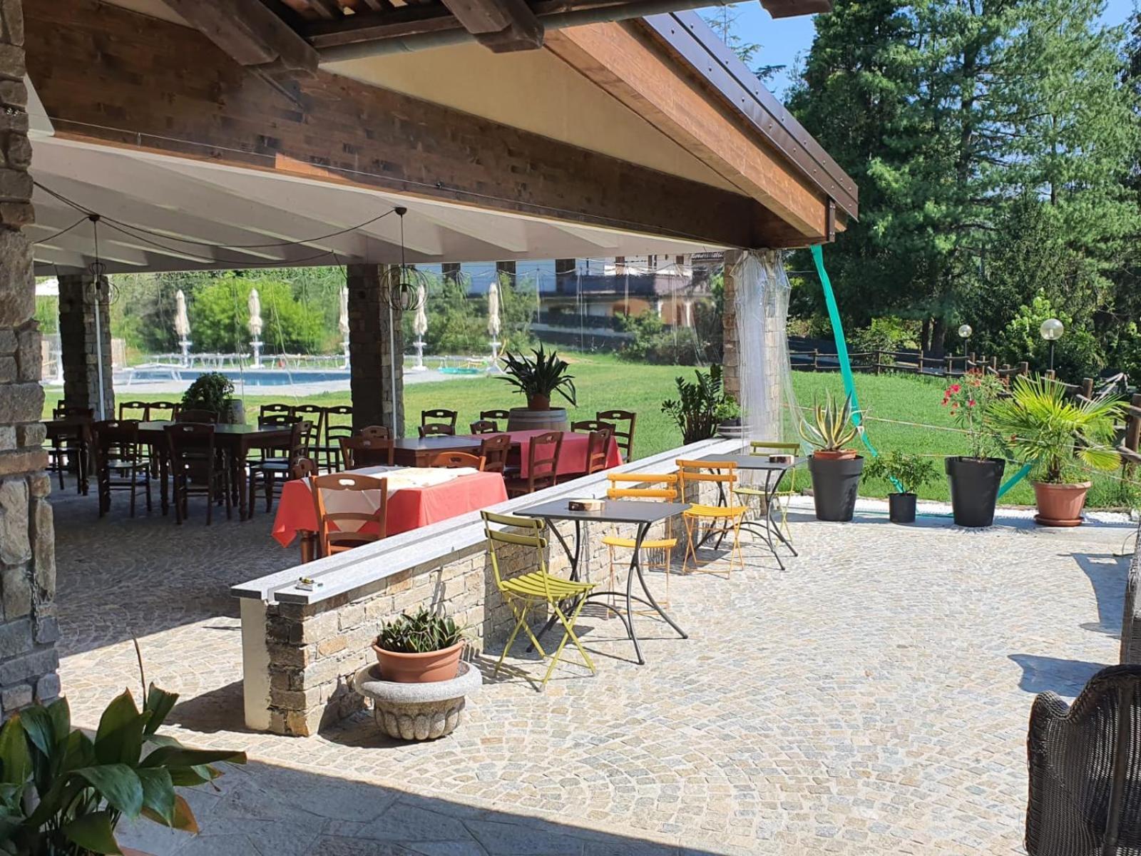 סנטו סטפאנו בלבו Agriturismo Cascina L'Arche מראה חיצוני תמונה