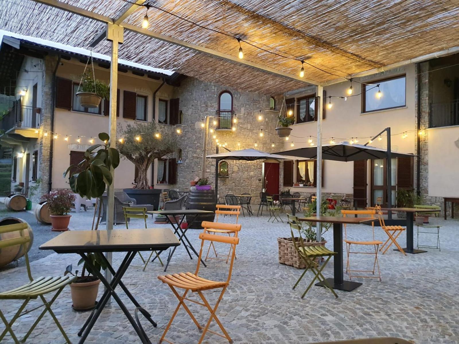 סנטו סטפאנו בלבו Agriturismo Cascina L'Arche מראה חיצוני תמונה