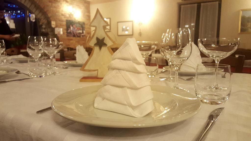 סנטו סטפאנו בלבו Agriturismo Cascina L'Arche מראה חיצוני תמונה